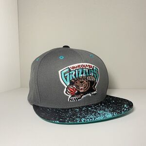 Mitchell & Ness Snapback Cap Vancouver Grizzlies NBA Gray Black Splatter Unique
